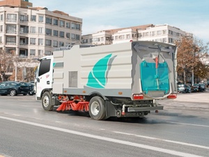 DONGFENG DOLICA Small Street Sweeper with Manual Transmission New Condition Euro 5 Emission Standard Diesel - Product Image 2