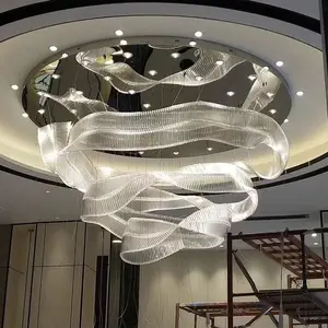 Design moderno personalizzato decorazione interna scale Villa Hall Store scala rotante di cristallo di lusso lampadario a Led luce pendente