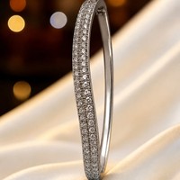 Bracelet manchette en zircon plaqué or Resoul, élégant et moderne, avec zircone cubique, pour femme, à porter au quotidien