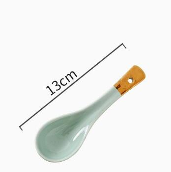 cuillère verte13cm