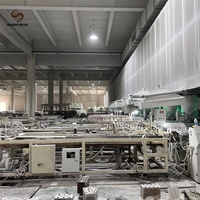 Panneaux muraux WPC polyvalents pour espaces multifonctionnels