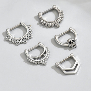 Anneau nasal tendance en acier inoxydable en forme de fer à cheval avec placage argent/or, unisexe, pour le nez et les oreilles, designs triangulaires/en forme de <span class=keywords><strong>D</strong></span> - Product Image 6