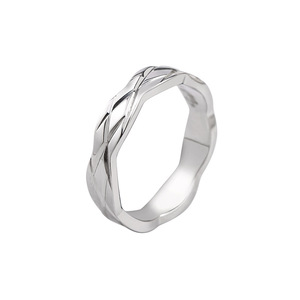 Anillos de Acero de Titanio XYR0094, Joyería con Diseño Geométrico Pulido - Product Image 5