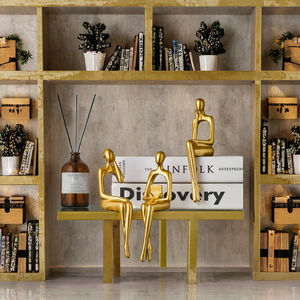 รูปปั้นเรซิ่นตกแต่งสไตล์นอร์ดิก รูปทรงตามสั่ง วาดลายด้วยมือสีทอง งานศิลปะนามธรรม สำหรับตกแต่งสำนักงาน ชั้นวางหนังสือ สไตล์โมเดิร์น - Product Image 3