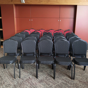 Sillas de Banquete Apilables Doradas de Alta Calidad al por Mayor, Sillas de Tela Tapizadas en PU para Hoteles, Bodas y Fiestas - Product Image 6