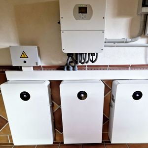 Deye Storage Battery RW-F16 LV Lithium Battery 51.2V 314Ah 16.07kwh Home Use LiFePO4 Battery - Product Image 5