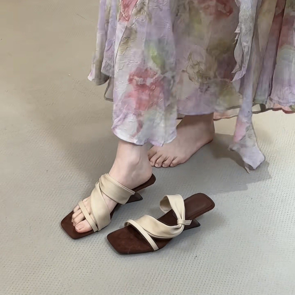 heel short korean trending heightened