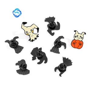 Bros Pin Logam Mimikyu Pokemon Kreatif, Desain Karakter Lucu untuk Dekorasi Tas dan Pakaian - Product Image 4