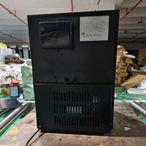 Mini réfrigérateur <span class=keywords><strong>Monster</strong></span> Energy 21L avec lumière LED - Product Image 6