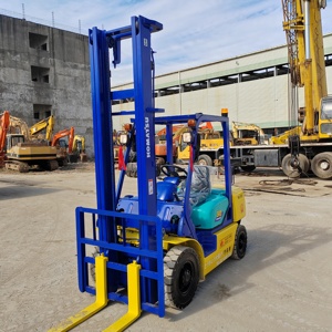 Chariot élévateur diesel Komatsu FD30 3 tonnes d'occasion, d'origine japonaise, pour la manutention de matériaux. - Product Image 5