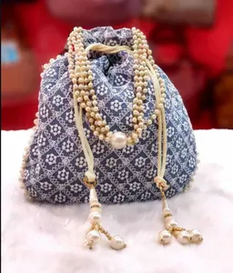 Bolso indio con cordón Potli de seda bordado de diseñador étnico al por mayor, bolso de mano, regalo de devolución, monedero