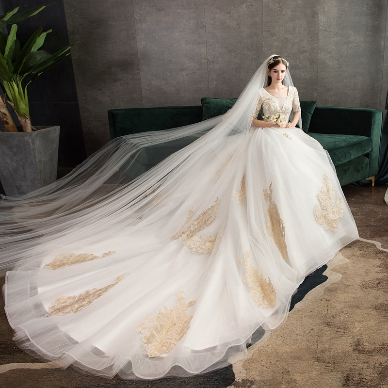 Half Sleeve Tassel V Neck Backless Vintage Royal Train Lace Applique Embroidered Puffy Ball Gown Wedding Dress