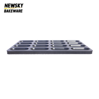 400*600*22mm 16 Pièces Moules et Plaques de Cuisson Écologiques en Silicone Revêtu Noir pour Croissants et Pains, pour Ustensiles de Cuisson Personnalisés en Acier Inoxydable