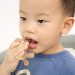 Toptan özel BPA ücretsiz bebek hediye seti Anti damla bebek yatıştırıcı diş kaşıyıcı yavru köpek bebek diş çıkartma oyuncakları silikon - Product Image 6