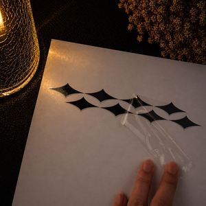 Etiquetas Adhesivas de Vinilo con Logotipo de Marca, Impresión Digital a Prueba de Agua, Forma Personalizada, Protección UV, para Mini Tumblers - Product Image 1