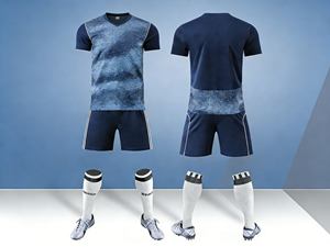 Conjunto de Camiseta de Visitante del <span class=keywords><strong>Al</strong></span> <span class=keywords><strong>Nassr</strong></span> Temporada 2526, Color Azul Marino Intenso, Transpirable, Absorbe la Humedad, Nombre y Número Personalizables, OEM, ODM, Venta <span class=keywords><strong>al</strong></span> Por Mayor - Product Image 1