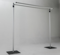 Support de toile de fond réglable de style arche argenté 10x10 pieds avec barre transversale pour doubles draperies, kit de draperie en aluminium robuste pour mariage