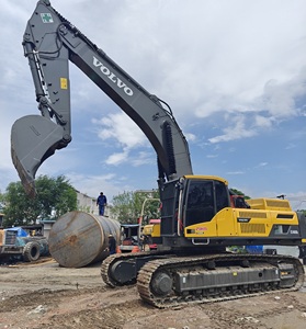 Oferta Especial: Excavadoras Volvo EC480DL Originales de 48 Toneladas, Excavadoras Volvo 480 Usadas a Buen Precio - Product Image 1