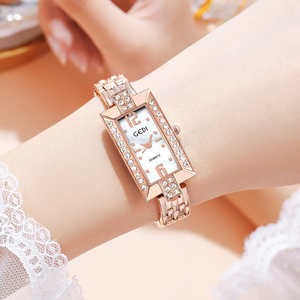 Montre à quartz étanche tendance en acier allié de style rose avec bracelet carré à étoiles, vente chaude - Product Image 4