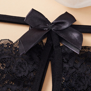 Tanga Sexy de Encaje Ding Zhi Mei con Detalle de Lazo Negro, Lencería Femenina Transparente de Fibra de Poliéster - Product Image 3