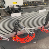 Machine de soudure d'angle CNC entièrement automatique à 12 axes pour fenêtres et portes en PVC/UPVC, pour le jointement des cadres de portes et fenêtres
