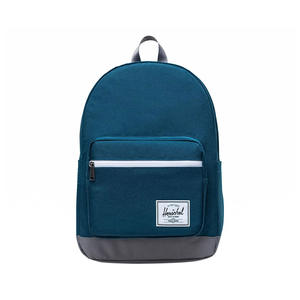 Herschel POP Quiz unisex กระเป๋าเป้สะพายหลังสี: สะท้อนสระน้ำ/การ์กอยล์ | ของแท้100% - Product Image 1