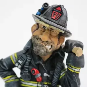 Simpatiche Statuette in Resina di Pompieri, Sculture Divertenti Personalizzate per Regali Originali - Product Image 4