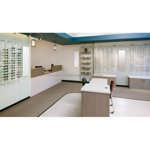 Espositore per <span class=keywords><strong>occhiali</strong></span> <span class=keywords><strong>da</strong></span> <span class=keywords><strong>sole</strong></span> di vendita caldo espositore ottico moderno <span class=keywords><strong>rayban</strong></span> bancone in vetro <span class=keywords><strong>da</strong></span> parete in legno con luce a LED in vendita - Product Image 1