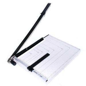 Deli Manual Paper Cutter 8012 460x380mm Steel Blade For Paper Cutting - Product Image 4