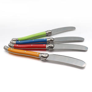 Ensemble de 4 <span class=keywords><strong>couteaux</strong></span> <span class=keywords><strong>à</strong></span> fromage et <span class=keywords><strong>à</strong></span> <span class=keywords><strong>beurre</strong></span> <span class=keywords><strong>Laguiole</strong></span> en acier inoxydable écologiques avec manche en plastique pour enfants - Trancheuse <span class=keywords><strong>à</strong></span> confiture, <span class=keywords><strong>beurre</strong></span> et sandwichs - Product Image 5