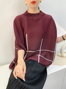 Miyake's 2025 Primavera Mujer Adicional de manga larga de moda casual pull-up-una camiseta plisada única del diseñador - Product Image 2