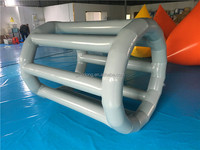 Rouleau aquatique gonflable commercial, roue flottante en PVC pour parc aquatique et jeux aquatiques