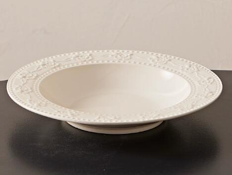 assiette creuse blanche de 8 pouces