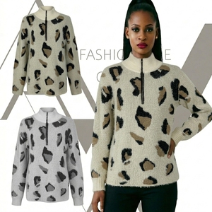 Maglione Casual da Donna con Motivo Leopardato, Collo a Lupetto con Zip 1/4, Polsini a Costine, Morbido e Traspirante per l'Autunno - Product Image 1