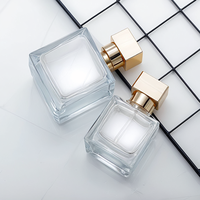 Emballage de parfum personnalisé Nouveau design 30 ml 50 ml 100 ml Bouteilles de pulvérisation vides en verre pour affichage de parfum Faux cils élégants