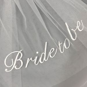 Voile brodé pour future mariée, accessoire pour enterrement de vie de jeune fille - Product Image 3