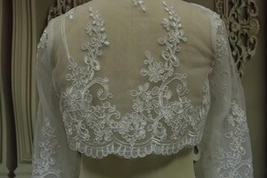 D1374 Vestido de Novia con Cuello Alto y <span class=keywords><strong>Encaje</strong></span> Bordado para Niña, Estilo Dama, con Chal - Product Image 4