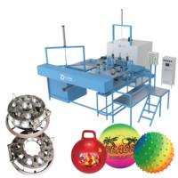 Machine de production automatique de balles de plage en PVC, balles de massage et balles de jeu, équipement de moulage par rotation, fabricant