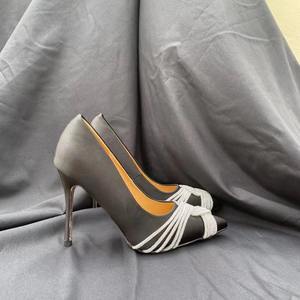 Escarpins à talons hauts en satin floral pour femmes, 5-8 cm, chaussures d'été respirantes et antidérapantes, service OEM/ODM, plusieurs couleurs et tailles 35-42 - Product Image 2