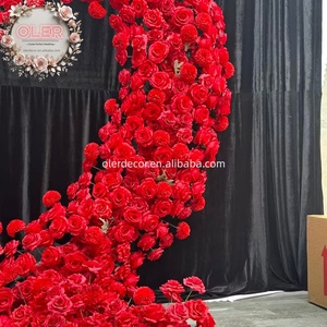 ซุ้มดอกไม้ประดิษฐ์รูปหัวใจสีแดงคุณภาพสูง ทำมือ กลิ่นหอมเหมือนจริง สำหรับตกแต่งวันวาเลนไทน์ งานแต่งงาน และเปิดเทอม - Product Image 5