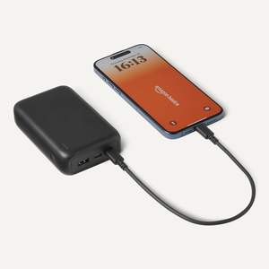 Cargador Portátil <span class=keywords><strong>de</strong></span> Alta Capacidad Basics, con 3 Puertos <span class=keywords><strong>de</strong></span> Salida, 20,000 mAh, Negro - Product Image 3