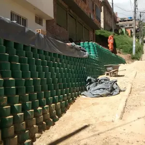 พลาสติกHDPE GeocellsสำหรับSteep Slopes Retaining Wall Design