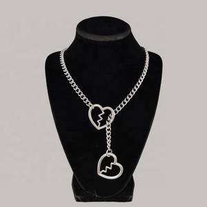 ล็อกเก็ตหัวใจแนวพังก์สำหรับผู้หญิงโซ่สไตล์โกธิคปรับได้ O-ring เครื่องประดับสร้อยคอสลิป - Product Image 3