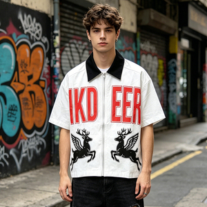 T-shirt oversize zippé à manches courtes pour <span class=keywords><strong>homme</strong></span>, style universitaire, streetwear d'été, avec imprimé graphique audacieux sur toute la surface et col contrastant - Product Image 4