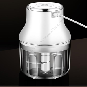 Vente en gros Syh223 Mini hachoir à ail portable sans fil, machine à broyer la viande et les légumes - Product Image 3