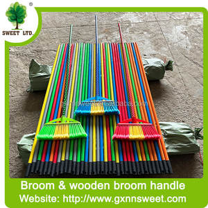 Bâton de <span class=keywords><strong>balai</strong></span> bon marché en gros <span class=keywords><strong>d</strong></span>'usine à usage domestique et fabrique un manche de <span class=keywords><strong>balai</strong></span> - Product Image 6