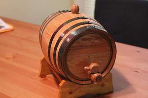 2021 Hot Selling Made in China Kunden spezifische dekorative Luxus-Weinfässer aus massiver Eiche zu verkaufen - Product Image 5