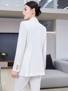 Prima di procedere, fornisci il <span class=keywords><strong>titolo</strong></span> completo del prodotto, comprese le dimensioni e qualsiasi altra informazione pertinente. - Product Image 2