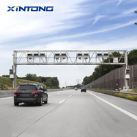 Portique de signalisation routière professionnel pour autoroutes et routes