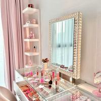 Miroir de coiffeuse moderne avec éclairage LED, populaire en Europe, design à bordure diamantée, haute clarté, avec rangement